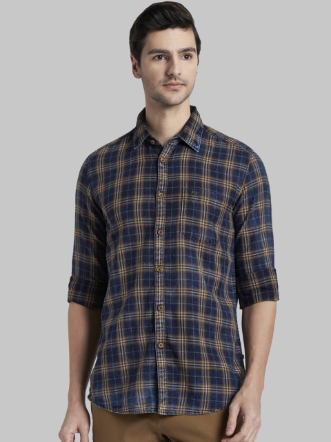 

Parx Men Navy Blue & Brown Slim Fit Checked Casual Shirt