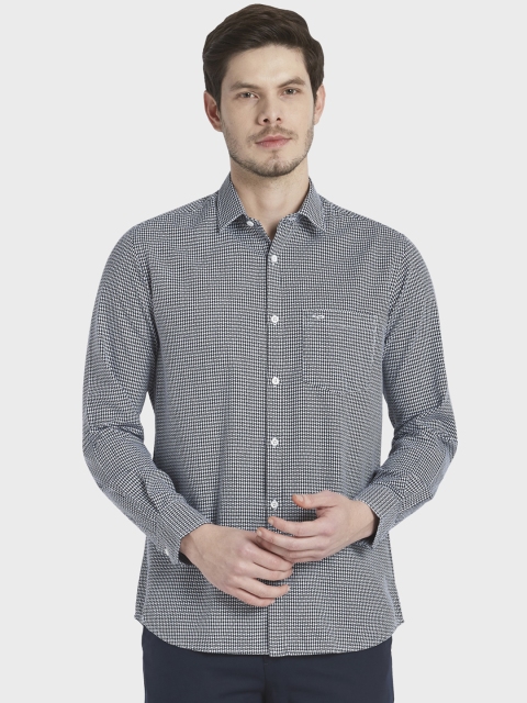 

ColorPlus Men Blue & White Tailored Fit Checked Casual Shirt