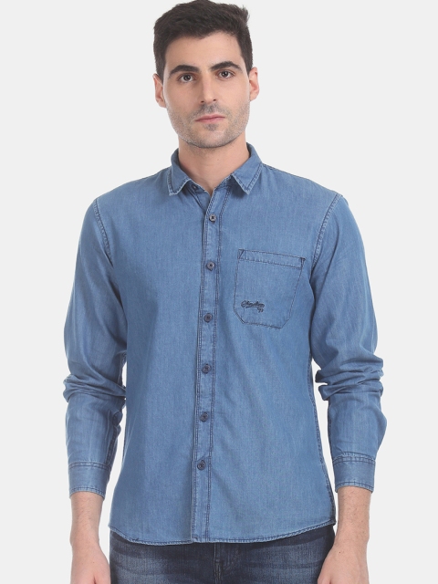 

Cherokee Men Blue Regular Fit Solid Casual Chambray Shirt