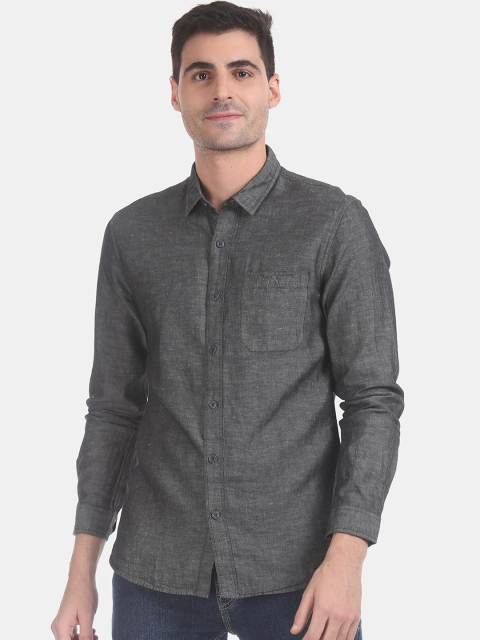 

Cherokee Men Grey Regular Fit Solid Casual Shirt