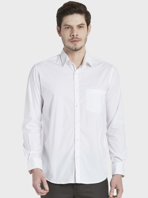

ColorPlus Men White Tailored Fit Solid Casual Shirt