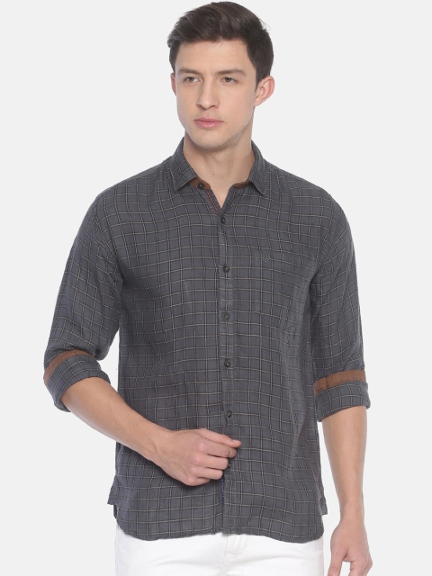 

Linen Club Men Black Regular Fit Checked Casual Shirt