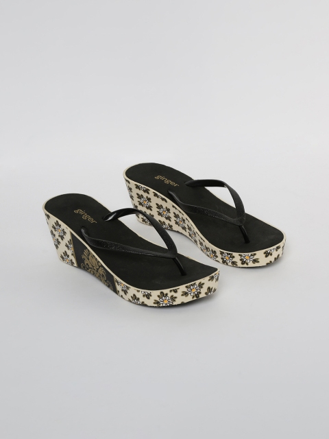 

Ginger by Lifestyle Women Black & Beige Floral Print Heeled Thong Flip-Flops