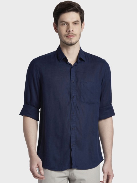 

ColorPlus Men Navy Blue Linen Tailored Fit Solid Casual Shirt