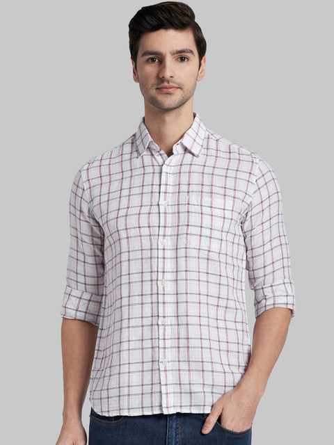 

Parx Men White & Red Slim Fit Checked Casual Shirt