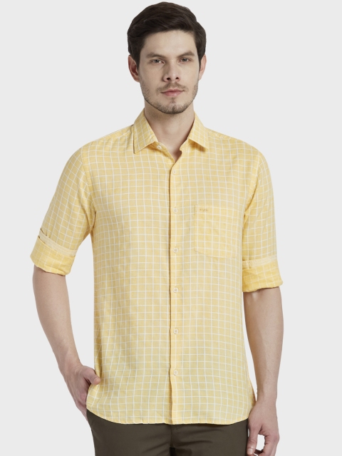

ColorPlus Men Yellow & White Tailored Fit Checked Casual Shirt