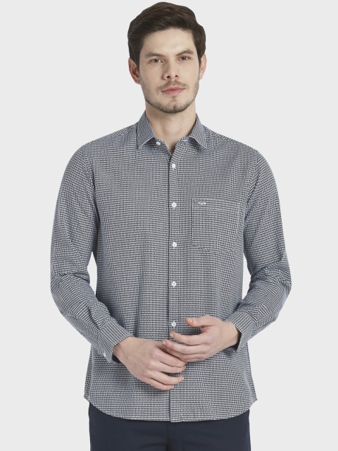 

ColorPlus Men Navy Blue & White Tailored Fit Checked Casual Shirt