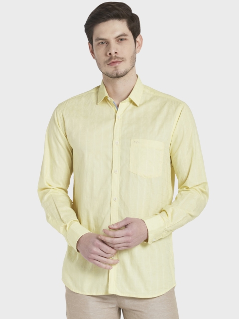 

ColorPlus Men Yellow Tailored Fit Checked Casual Shirt