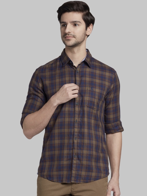

Parx Men Brown & Blue Slim Fit Checked Casual Shirt