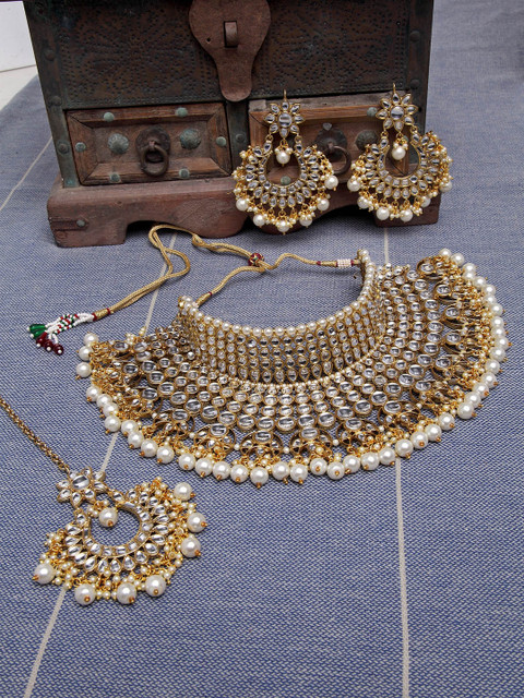 

Shining Diva Gold-Plated White Kundan Studded Antique Jewellery Set