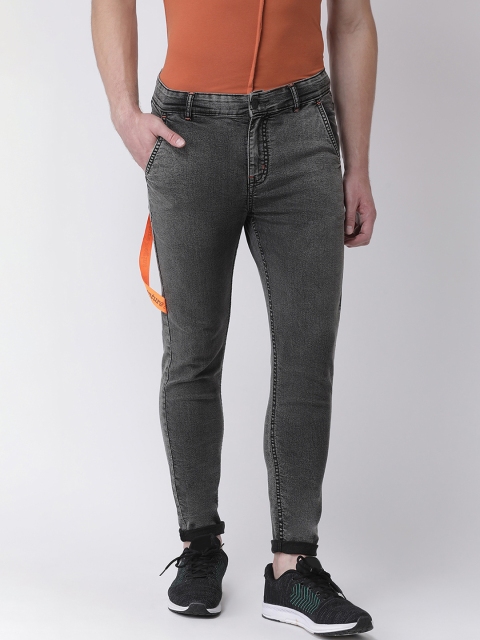 

REALM Men Grey Skinny Fit Mid-Rise Clean Look Jeans