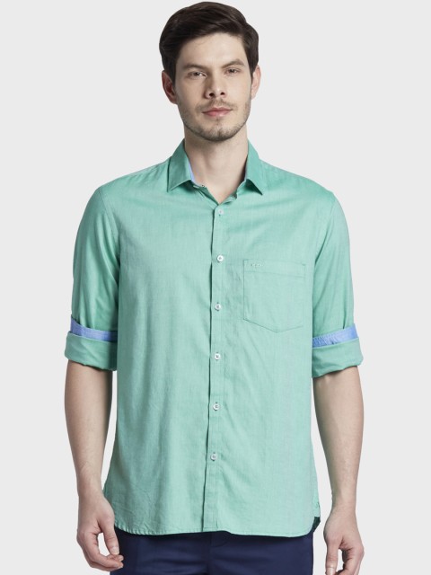 

ColorPlus Men Green Tailored Fit Solid Casual Shirt