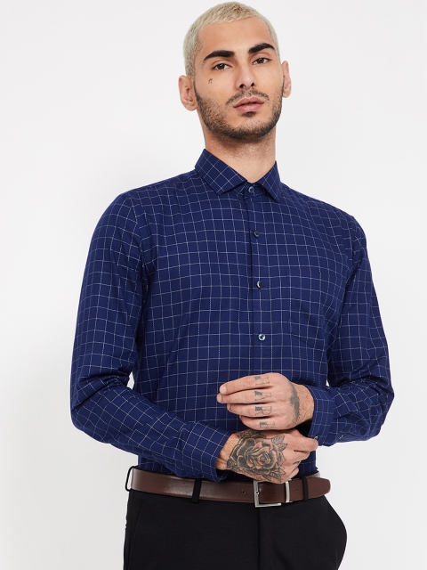 

CODE by Lifestyle Men Navy Blue & White Slim Fit Checked Formal Shirt
