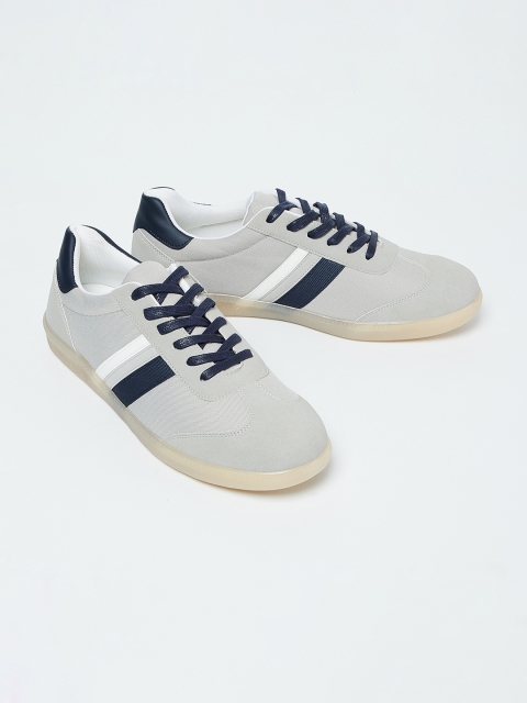 

Forca by Lifestyle Men Blue & Grey Sneakers