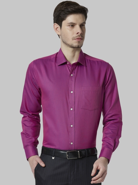 

Park Avenue Men Magenta Regular Fit Solid Formal Shirt