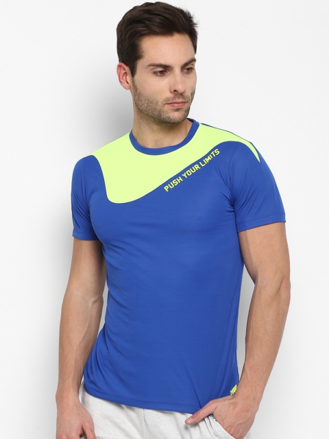 

Yuuki Men Blue & Green Colourblocked Round Neck T-shirt