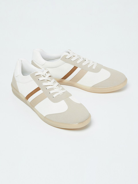 

Forca by Lifestyle Men Beige & White Colourblocked Sneakers