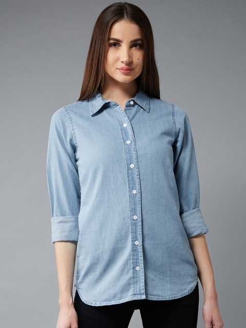

DOLCE CRUDO Women Blue Regular Fit Solid Casual Shirt