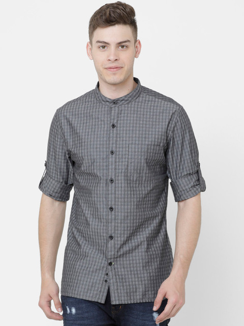 

AweTRend Men Grey Slim Fit Checked Casual Shirt