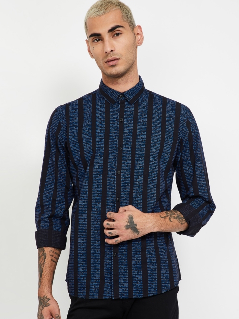 

UCLA Men Blue & Black Regular Fit Striped Casual Shirt