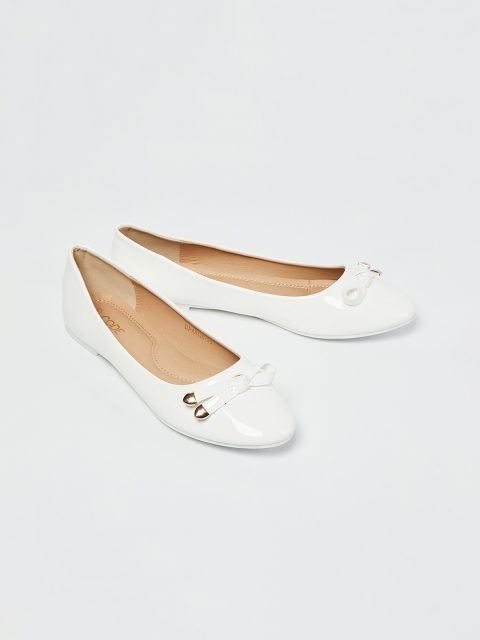 

CODE by Lifestyle Women White Solid Ballerinas
