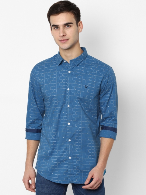 

Solly Jeans Co. Men Blue & Off-White Regular Fit Checked Casual Shirt