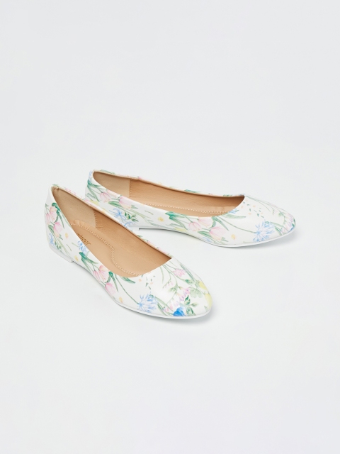 

Ginger by Lifestyle Women White Printed Ballerinas