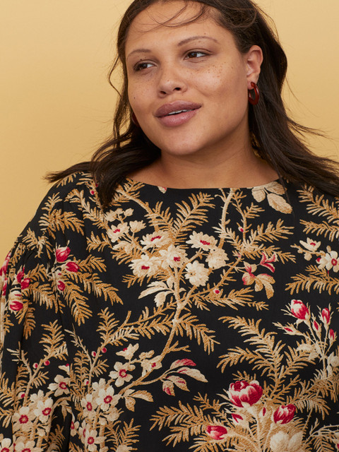 

H&M Plus Women Black & Beige Printed Batwing-Sleeved Sustainable Blouse