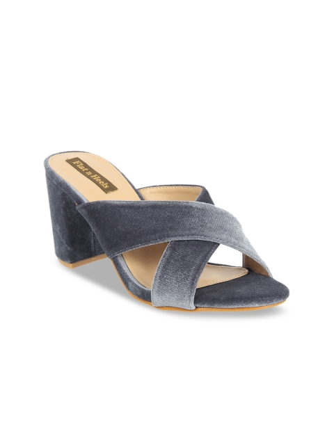 

Flat n Heels Women Grey Solid Velvet Sandals