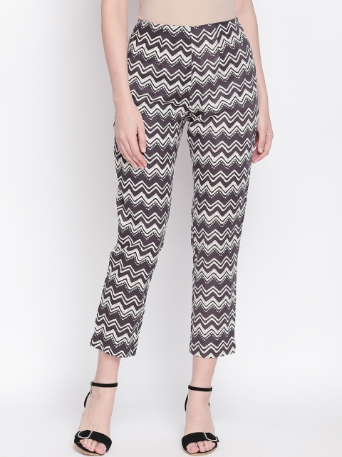 

RANGMANCH BY PANTALOONS Women Charcoal & White Regular Fit Printed Peg Trousers