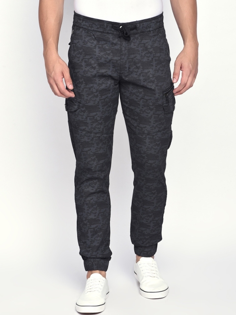 

beevee Men Grey Regular Fit Printed Joggers