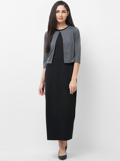 

109F Women Grey Solid Button Shrug