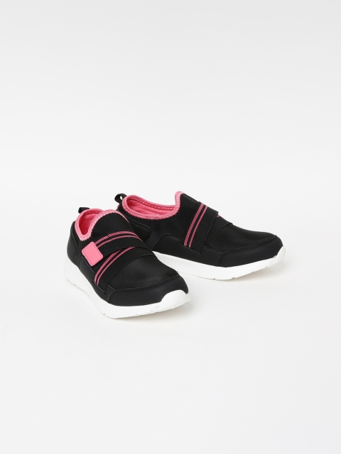 

Fame Forever by Lifestyle Girls Black Solid Slip-On Sneakers