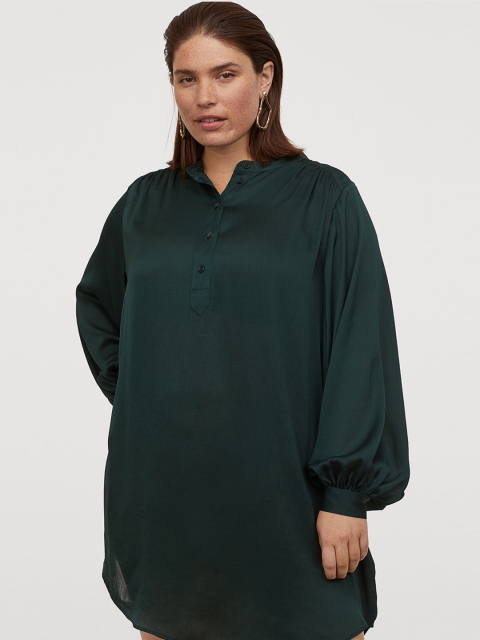 

H&M Plus Women Green Solid V-neck Sustainable Dress
