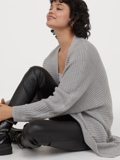 

H&M Women Grey Solid Ribbed Cardigan