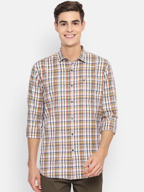 

Solly Jeans Co. Men White & Red Regular Fit Checked Casual Shirt