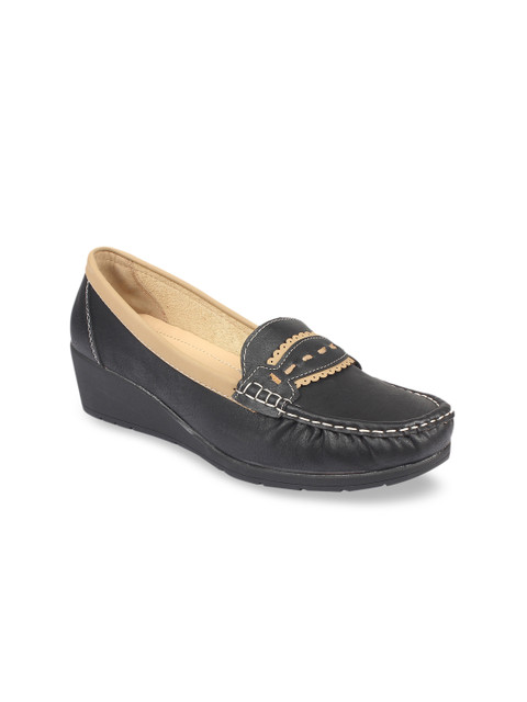

Flat n Heels Women Black Loafers