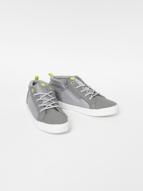 

Fame Forever by Lifestyle Boys Grey Solid Sneakers