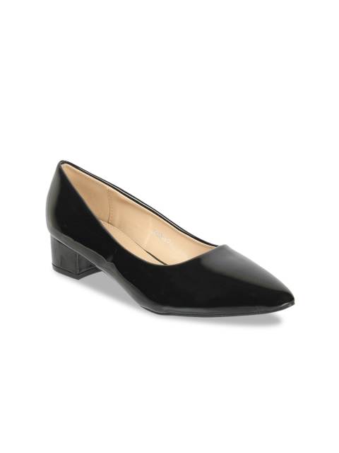 

Flat n Heels Women Black Solid Pumps