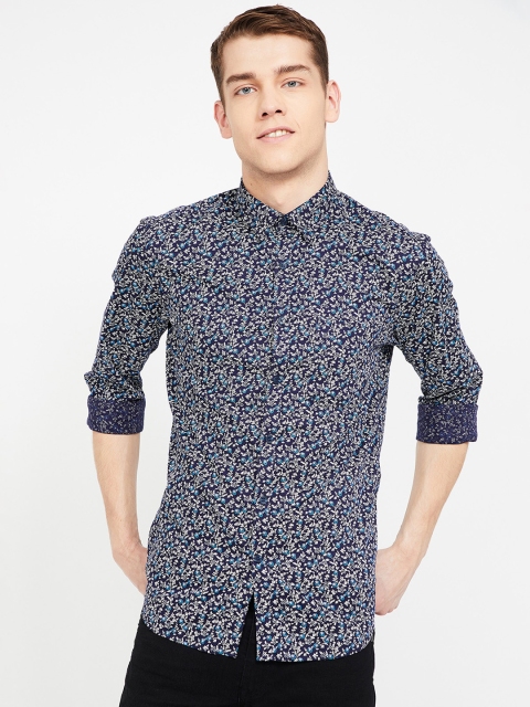 

CODE by Lifestyle Men Navy Blue & White Slim Fit Printed Casual Shirt