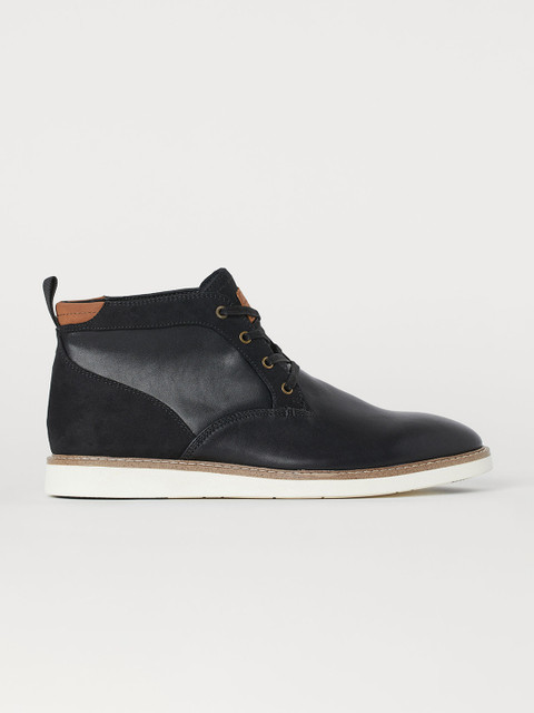 

H&M Men Black Solid Chukka Boots