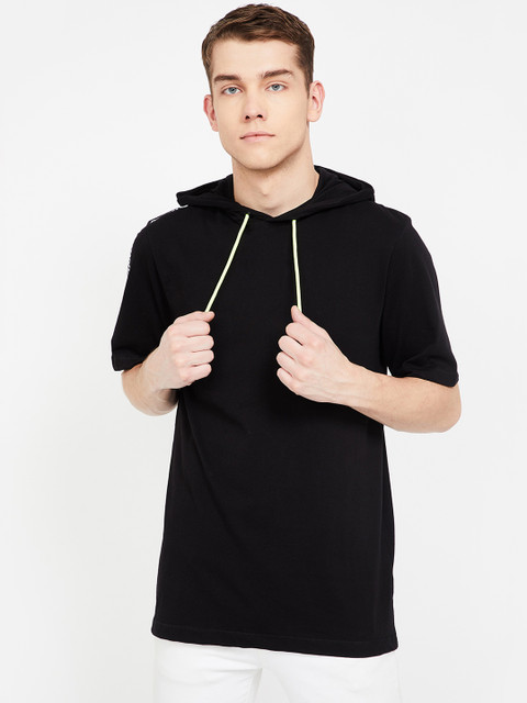 

Smiley World Men Black Solid Hood T-shirt