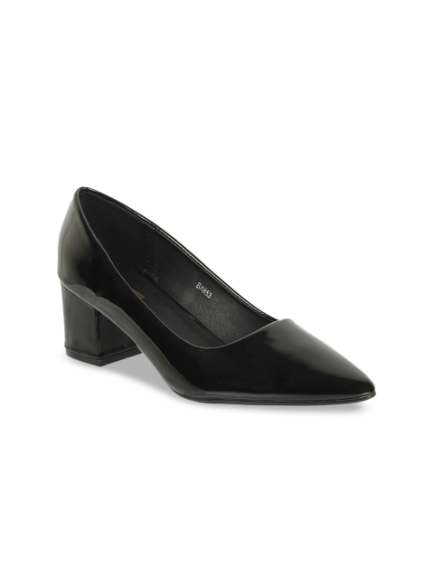

Flat n Heels Women Black Solid Pumps