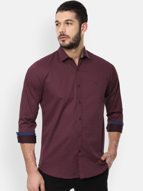 

V Dot Men Maroon Slim Fit Printed Casual Shirt