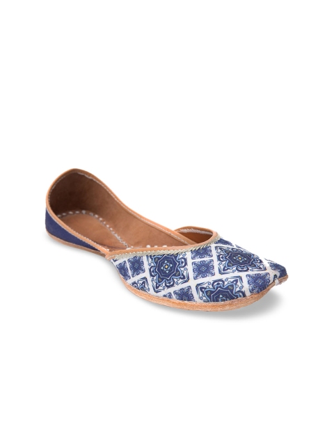 

Jivaana Women Blue & White Printed Azul Geometric Love Leather Mojaris