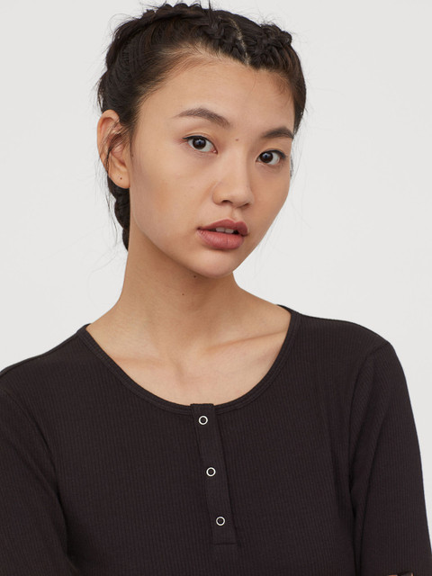 

H&M Women Black Solid Ribbed Jersey Top
