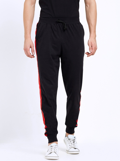 

Maniac Men Black Solid Slim-Fit Joggers