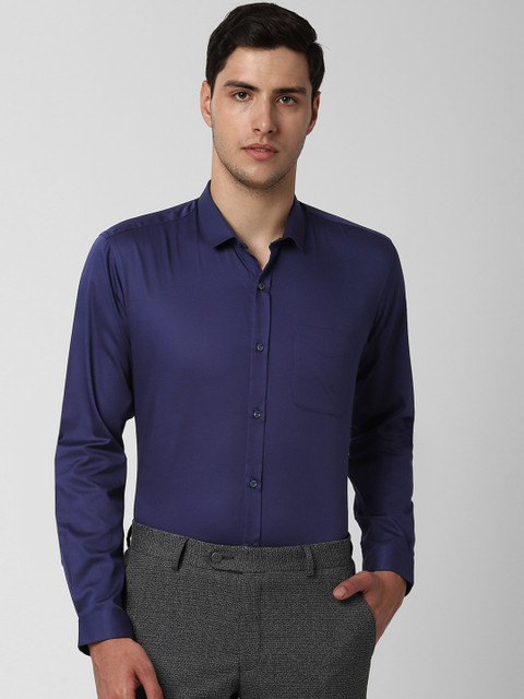 

Peter England Men Navy Blue Regular Fit Solid Formal Shirt