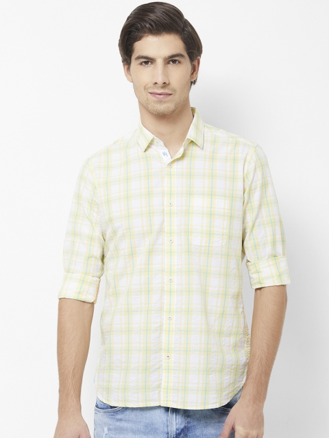 

Killer Men Yellow & White Regular Fit Checked Casual Shirt