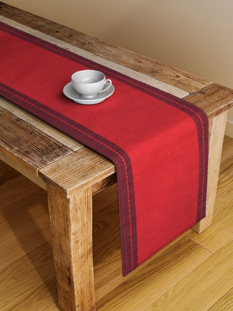 

NEUDIS Red & Burgundy Colourblocked Hand-Woven 4-Seater Table Runner